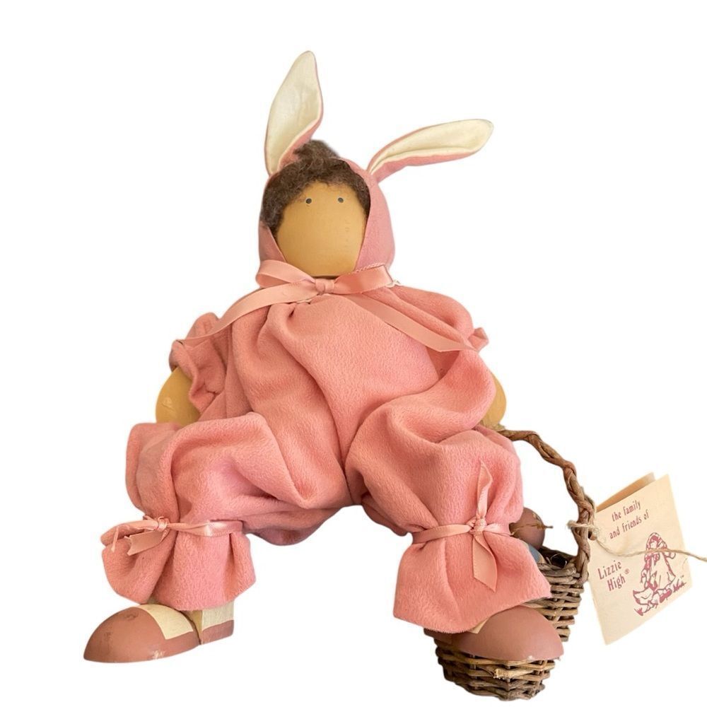 Lizzie High 1988 Easter Bunny Costume Doll Sitting Doll Easter‎ Basket Vintage